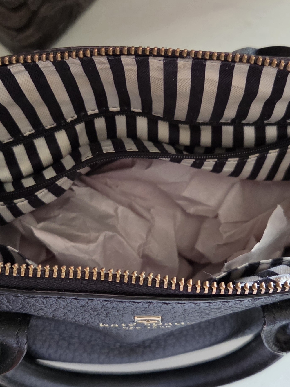 Kate Spade Black Pebbled Leather Satchel with Crossbody Strap - Picture 5 of 7